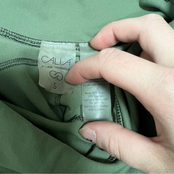 Green Mesh Panel Leggings - Picture 5 of 6